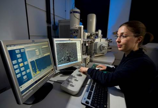 The Electron Microscopy Laboratory at the University of Reading uses Agar as a “one-stop-shop” for accessories for their facility