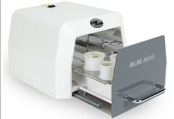 February 2022 newsletter - Polymerisation lamp for cold mounting resins & more!